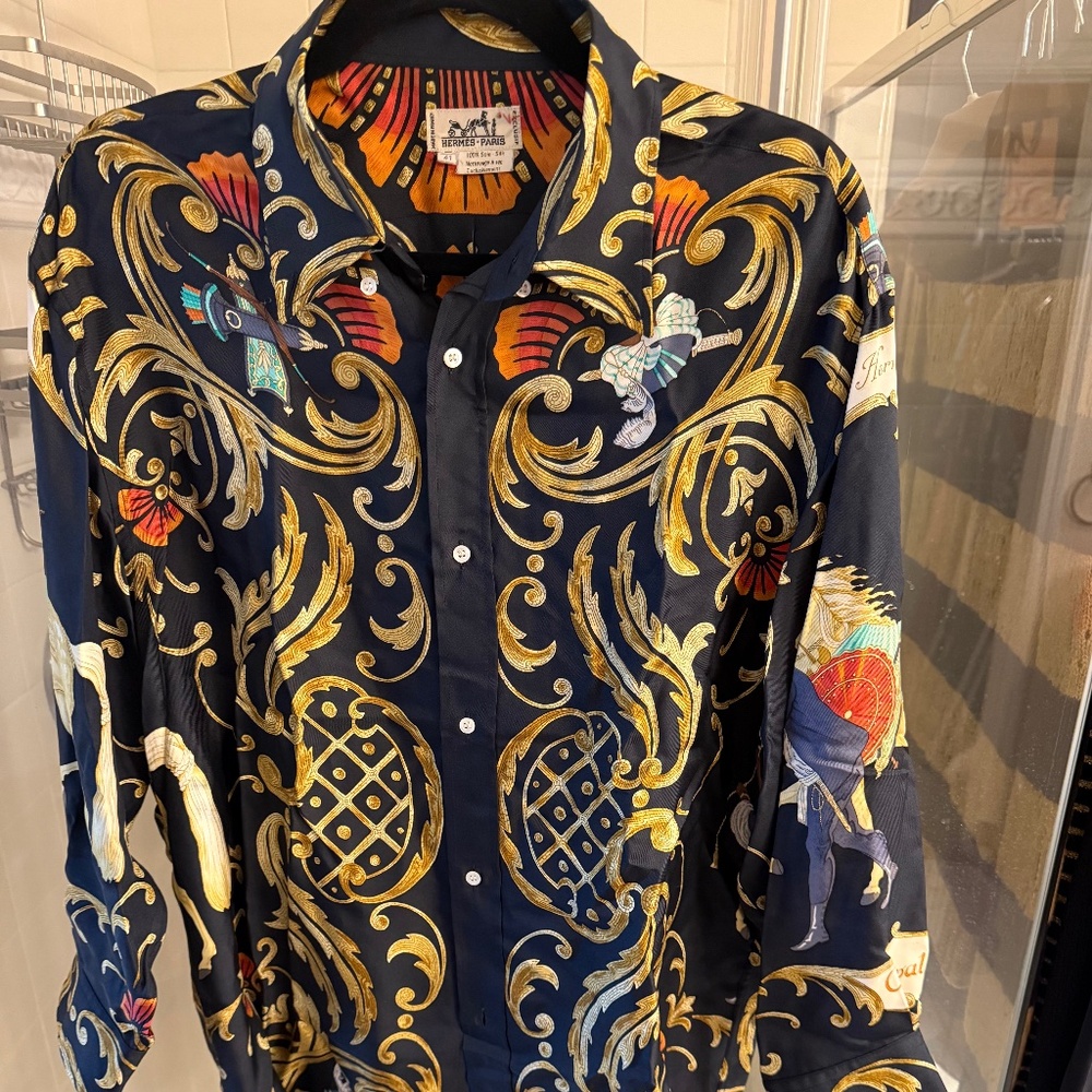 EXCELLENT Hermes 100 percent Silk Blouse